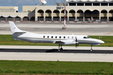 900528 (DC-795M) Fairchild C-26D Metro 23