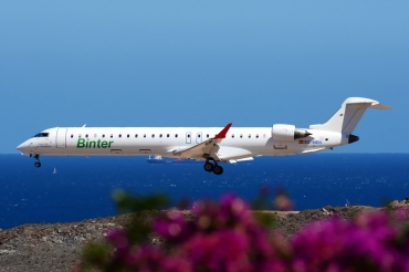 EC-MEN (cn 15063) Bombardier CRJ900ER