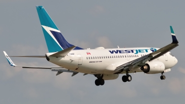 C-GWBF (32757) 2003 Boeing 737-7CT(WL)