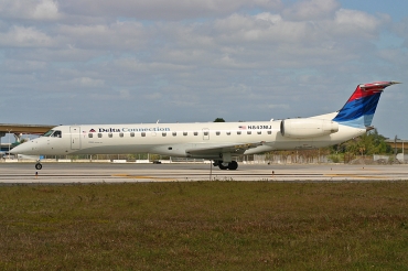 N842MJ, (cn 145457), Embraer EMB-145LR