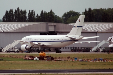 CA-01 ( 372 ) 1985 Airbus A310-222