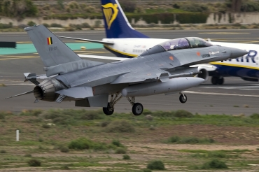 FB-21 (6J-21) 1989 General Dynamics F-16B Fighting Falcon