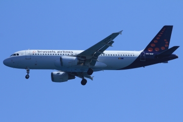 OO-SNF (2810) 2006 Airbus A320-214