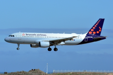 OO-SNL (1961) 2003 Airbus A320-214