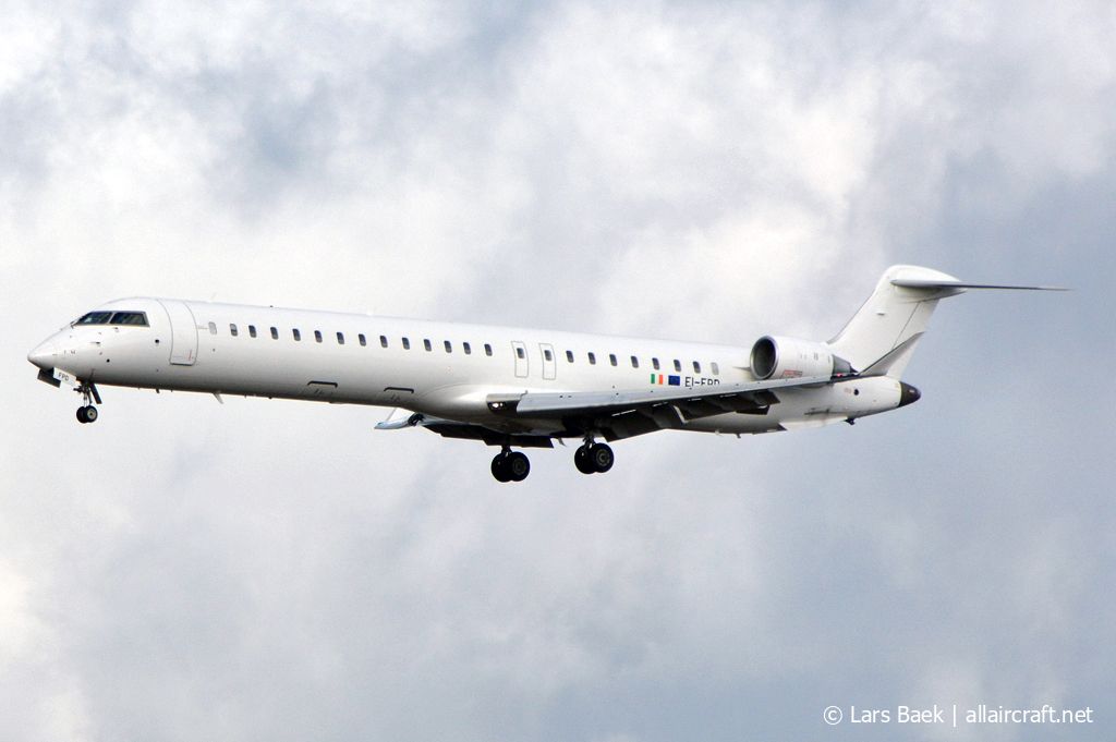 EI-FPD (15401) 2016 Bombardier CRJ-900LR