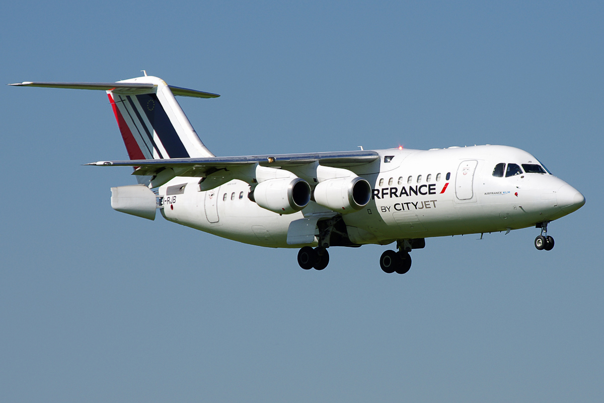 EI-RJB (00E2330) British Aerospace Avro RJ85