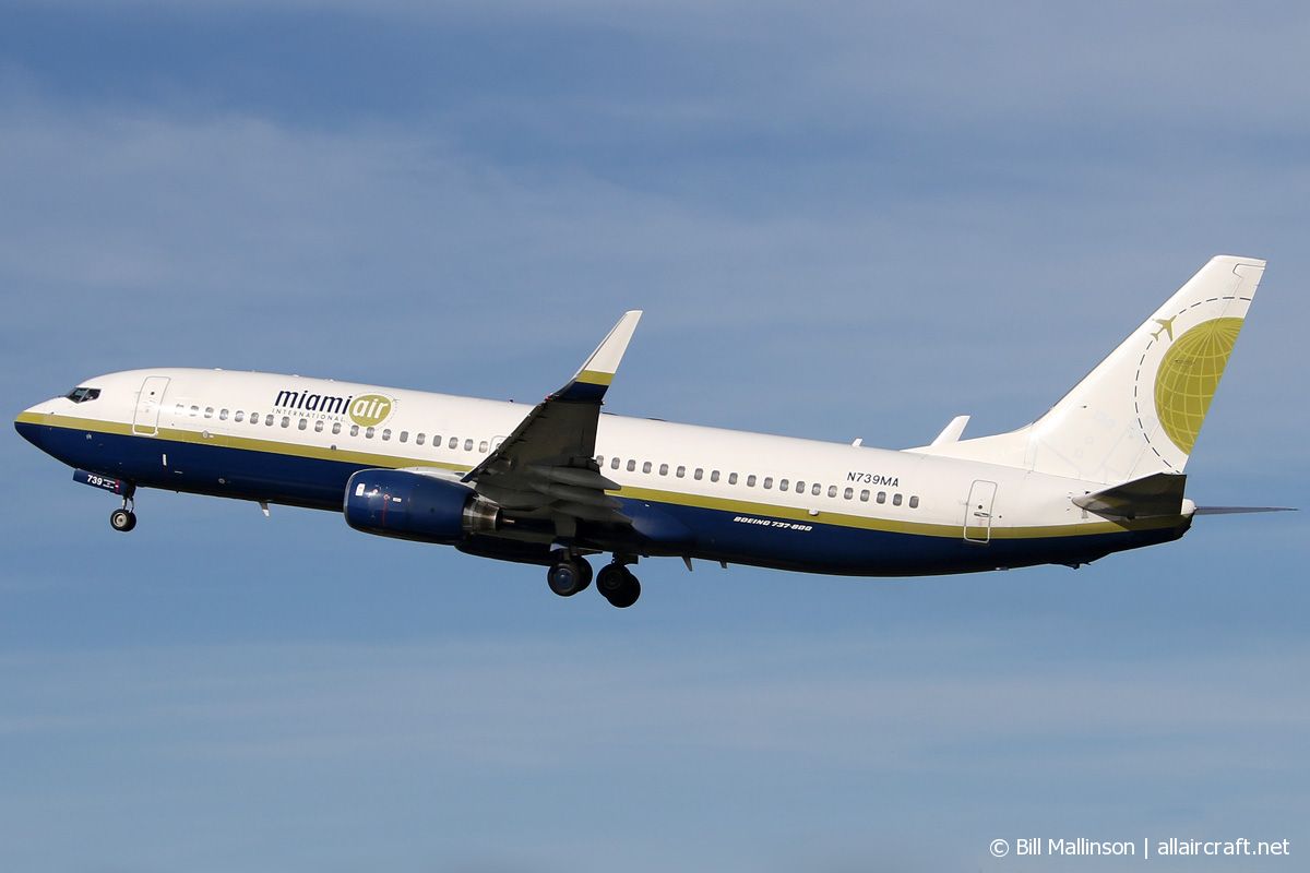 N739MA (30670) 2004 Boeing 737-8Q8WL