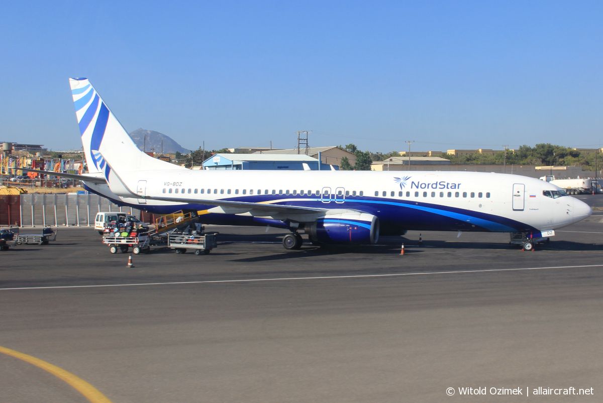 VQ-BDZ (27978) 1998 Boeing 737-8K5 WL