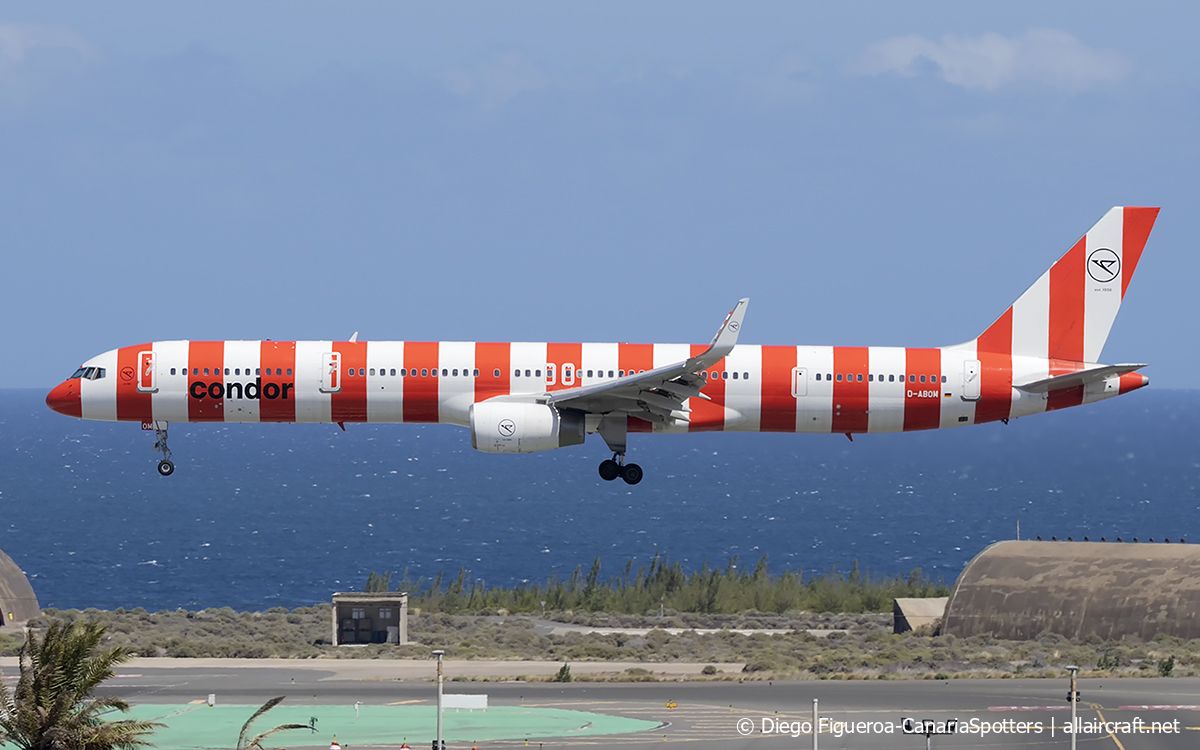 D-ABOM (29022) 2000 Boeing 757-330(WL)