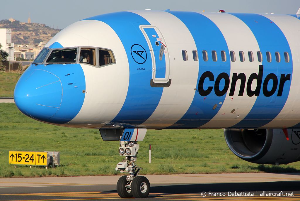 D-ABOI (29018) 2000 Boeing 757-330(WL)