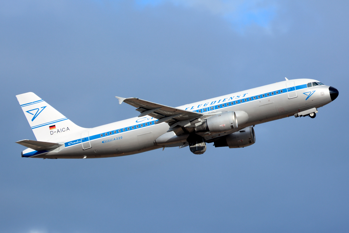 D-AICA (774) 1998 Airbus A320-212