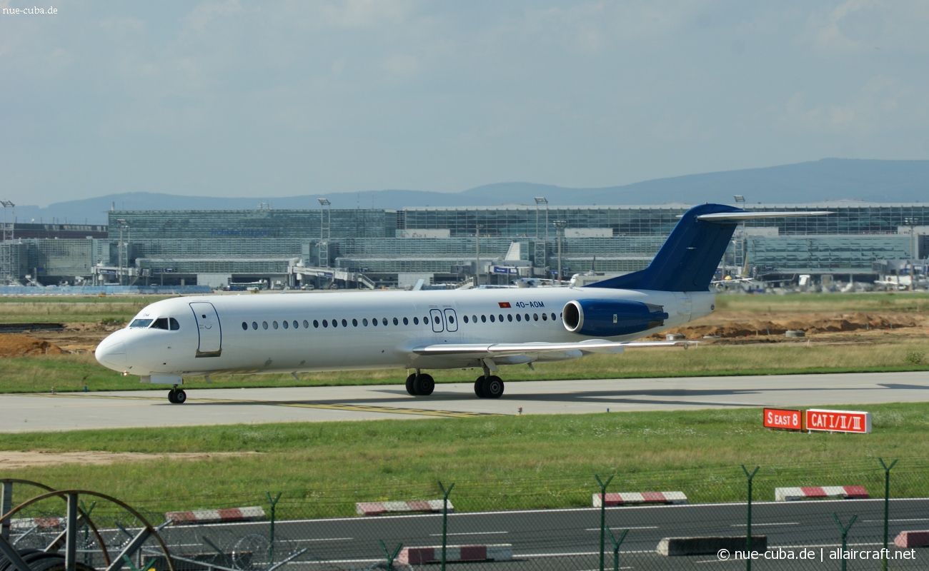 4O-AOM (11321) 1990 Fokker F100