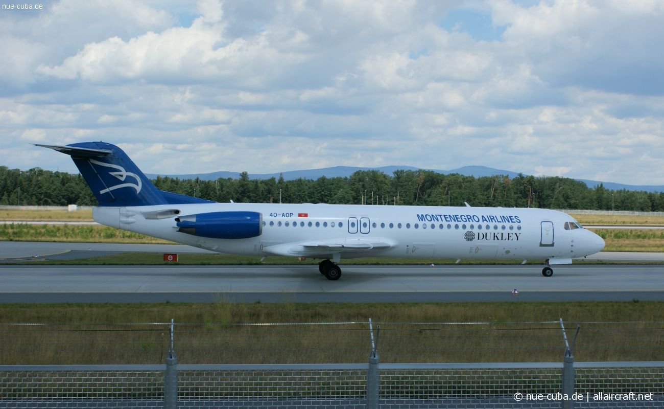 4O-AOP (11332) 1991 Fokker 100