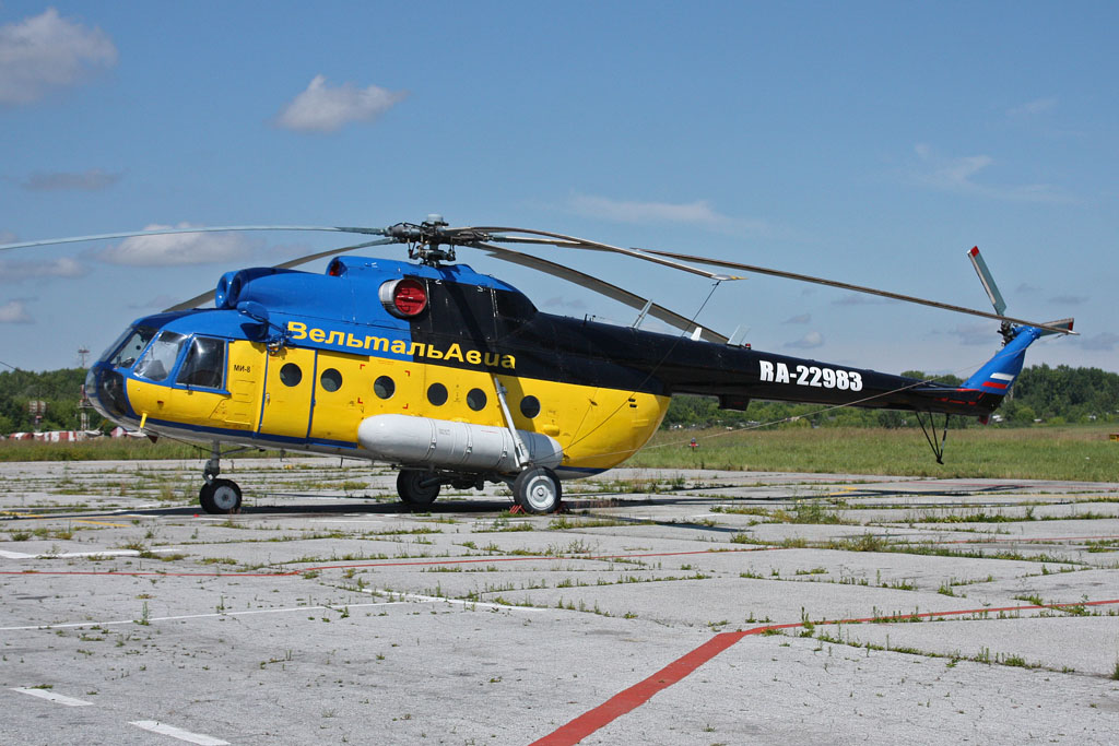 RA-22983 (9754824) 1975 Mil Mi-8T