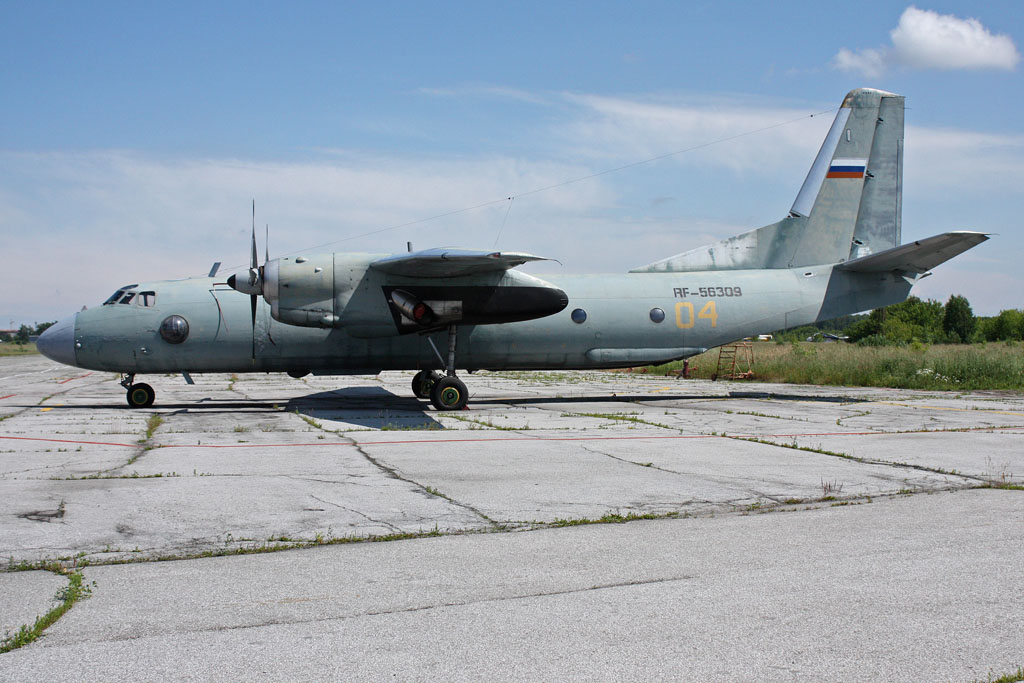 RF-56309 (0605) 1970 Antonov An-26