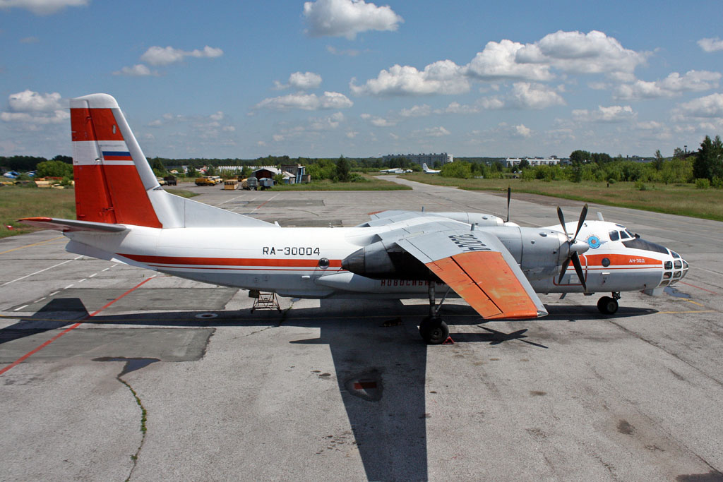 RA-30004 (1405) 1978 Antonov An-30D