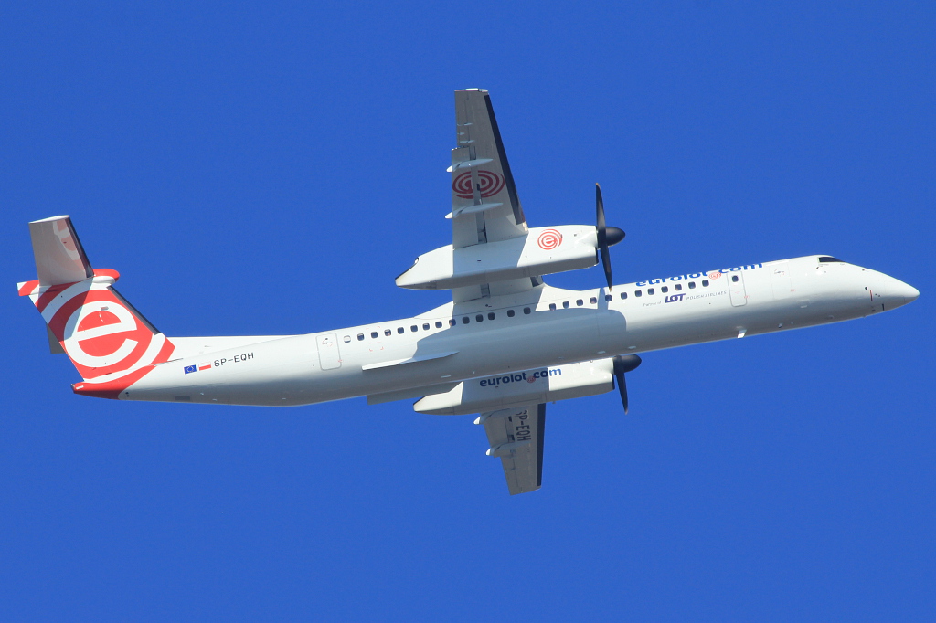 SP-EQH (4424) Bombardier Dash 8-Q402