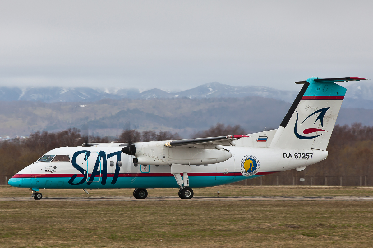 RA-67257 (457) 1996 DeHavilland Canada DHC-8-201Q Dash 8
