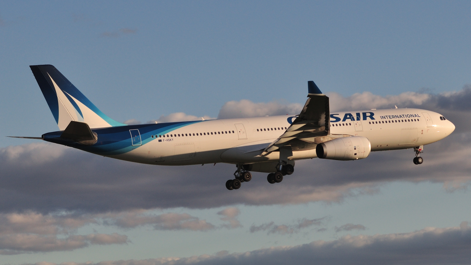 F-HSKY (001359) Airbus A330-343