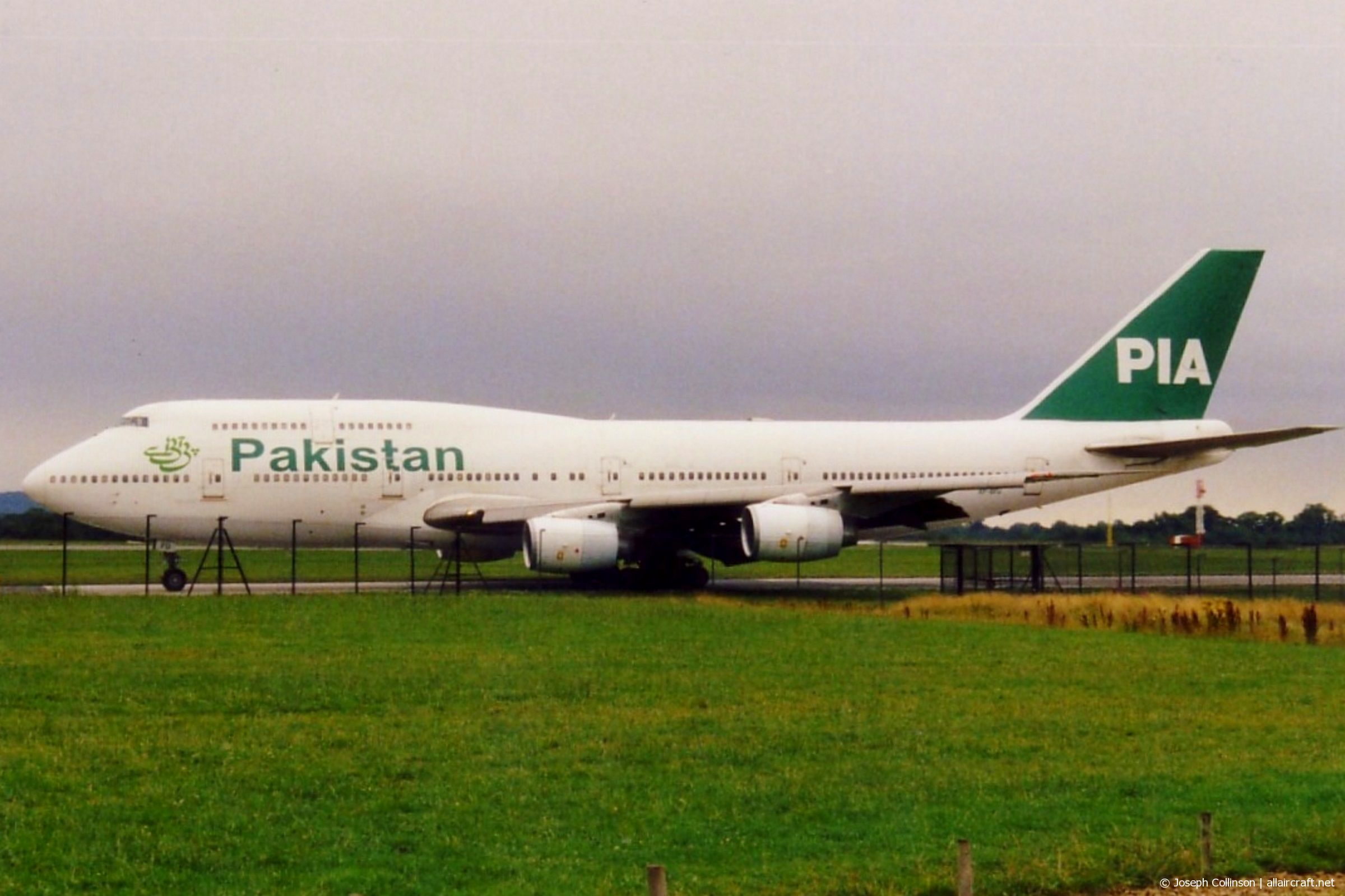 AP-BFW (23221) 1985 Boeing 747-367