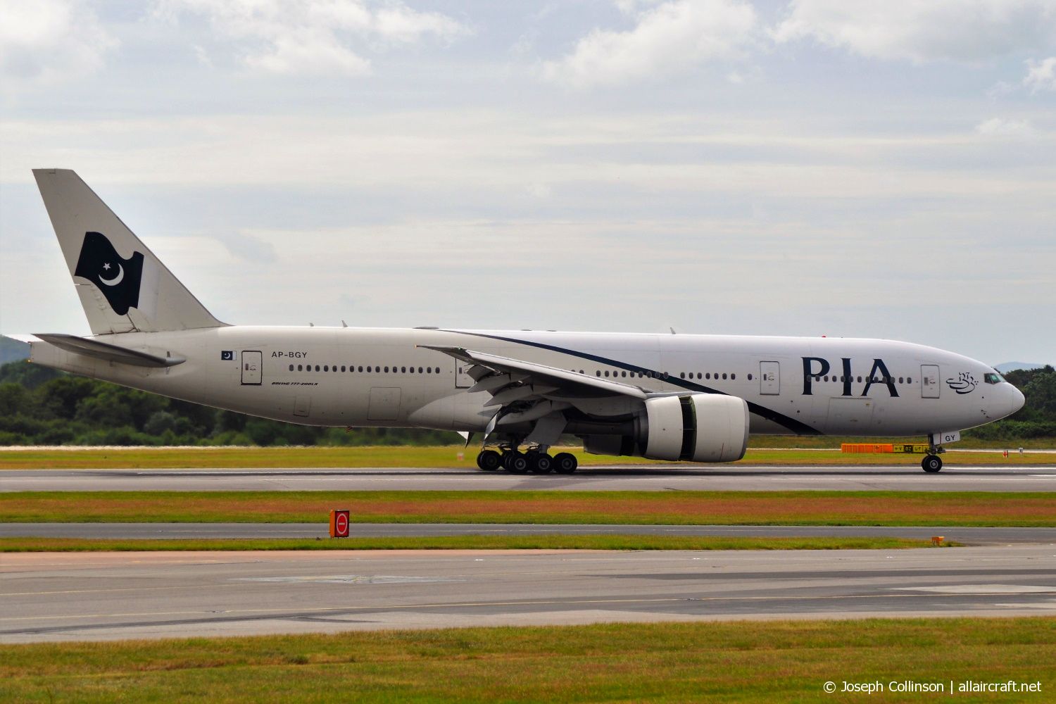 AP-BGY (33781) 2005 Boeing 777-240(LR)
