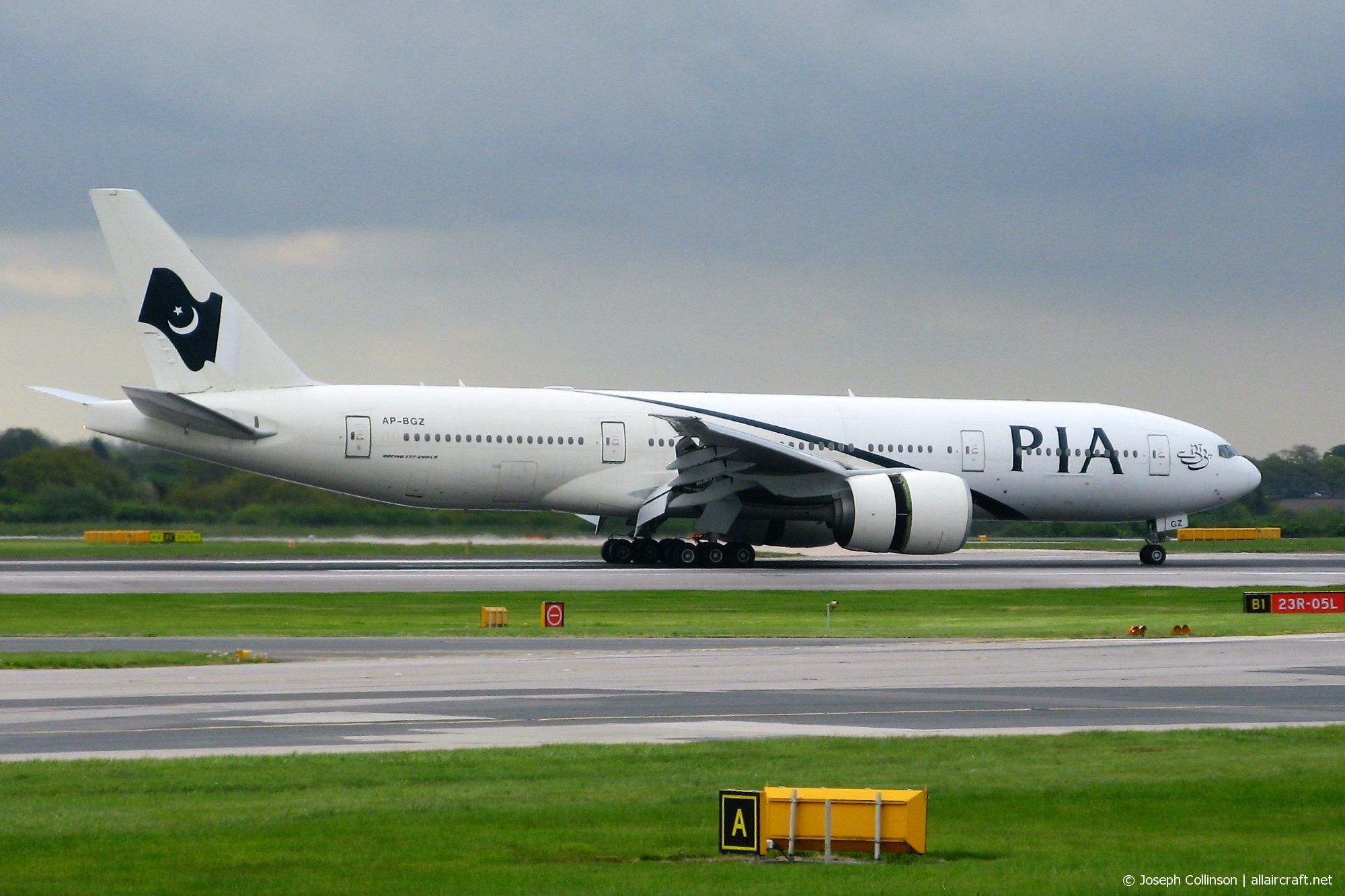 AP-BGZ (33782) 2005 Boeing 777-240 LR