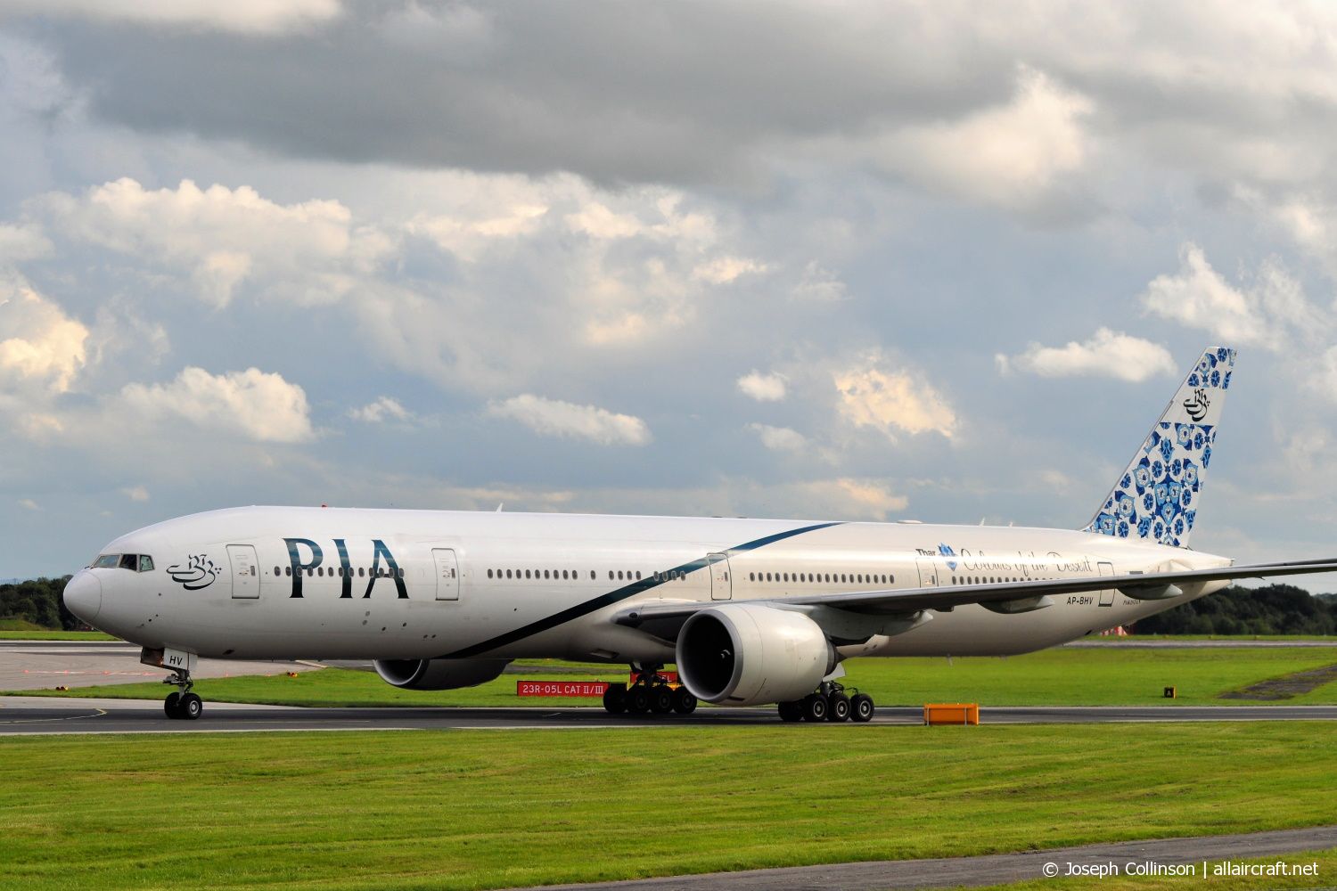 AP-BHV (33778) 2006 Boeing 777-340(ER)
