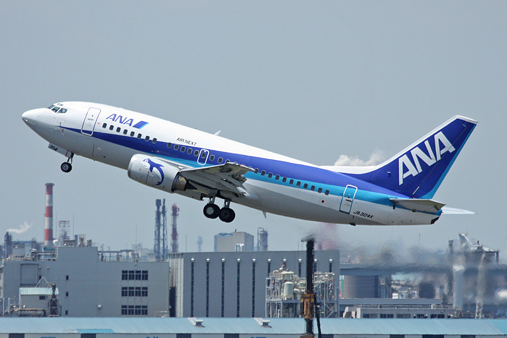 JA304K (cn 28992) Boeing 737-54K