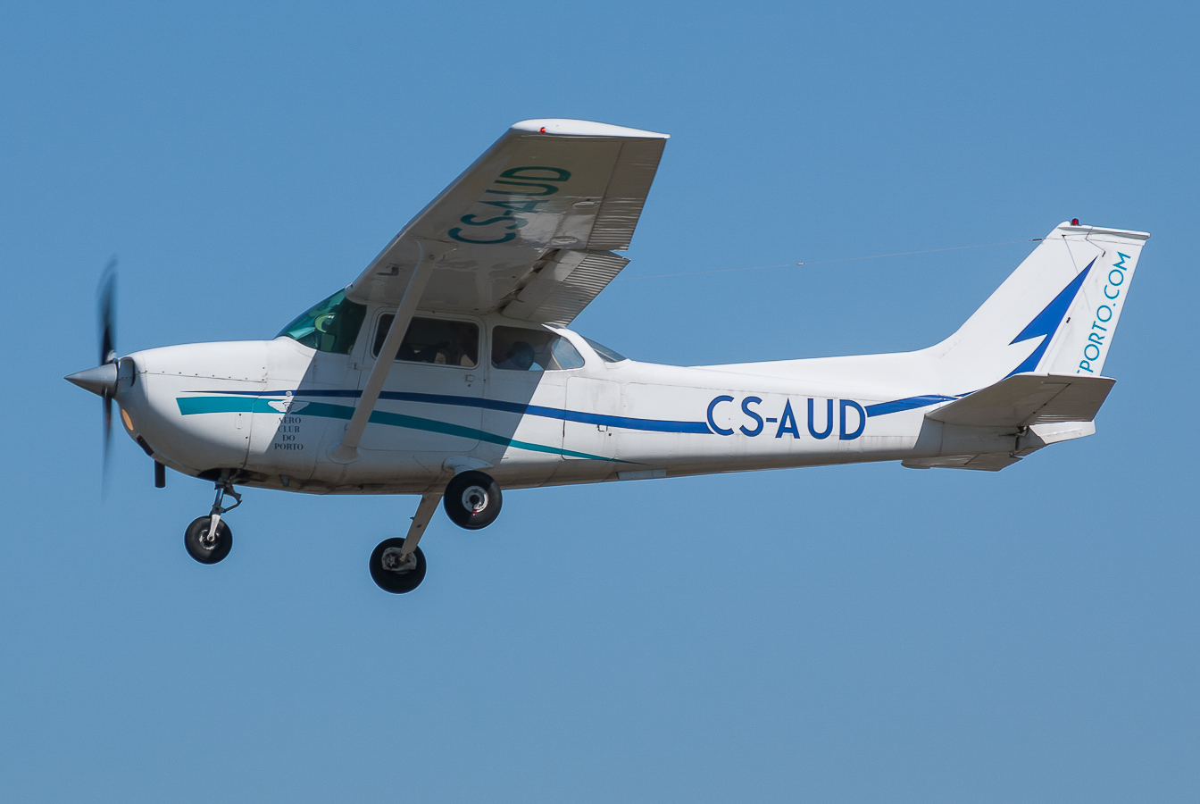 CS-AUD (172-0983) Cessna 172M Skyhawk