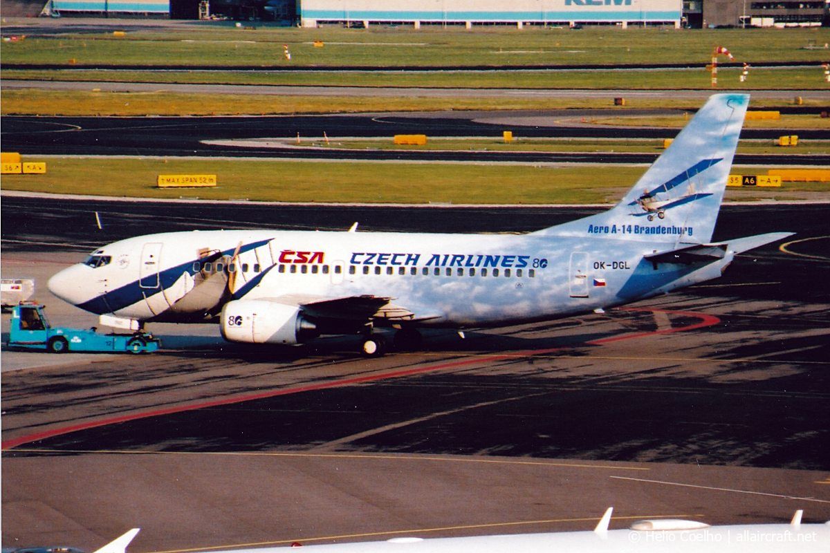 OK-DGL (28472) 1998 Boeing 737-55S