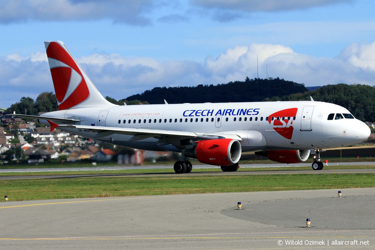 OK-MEK (3043) 2007 Airbus A319-112