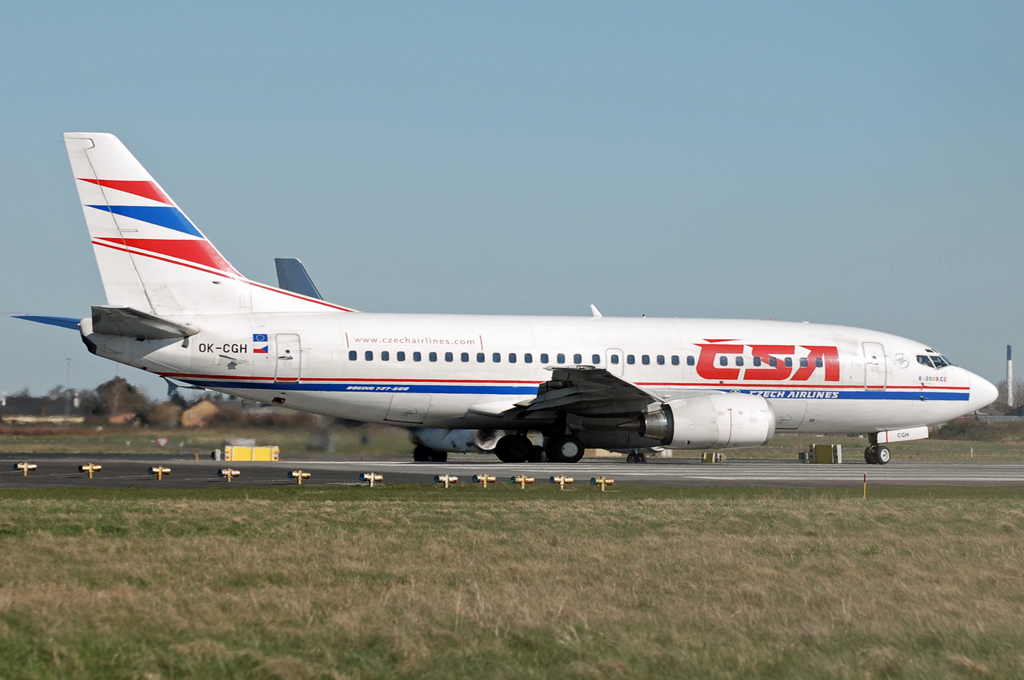OK-CGH (28469) Boeing 737-55S
