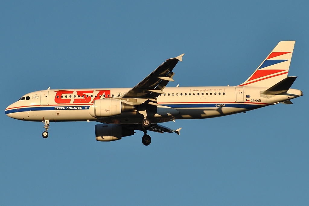 OK-MEI (003060) Airbus A320-214