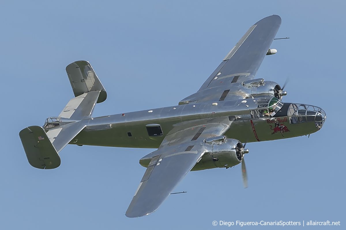 N6123C (108-47647) 1944 North American B-25J Mitchell
