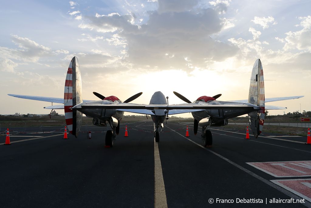 N25Y (422-8509) 1944 Lockheed P-38L Lightning