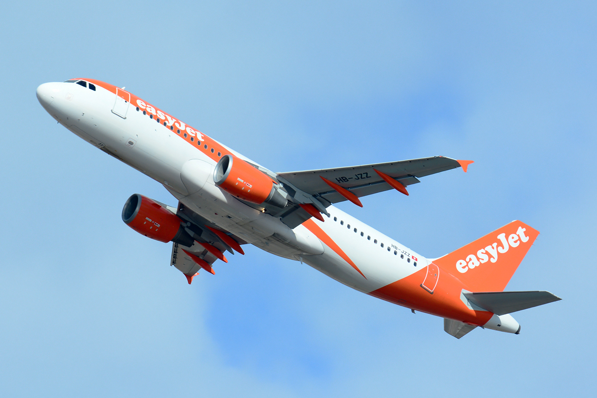 HB-JZZ (4233) 2010 Airbus A320-214