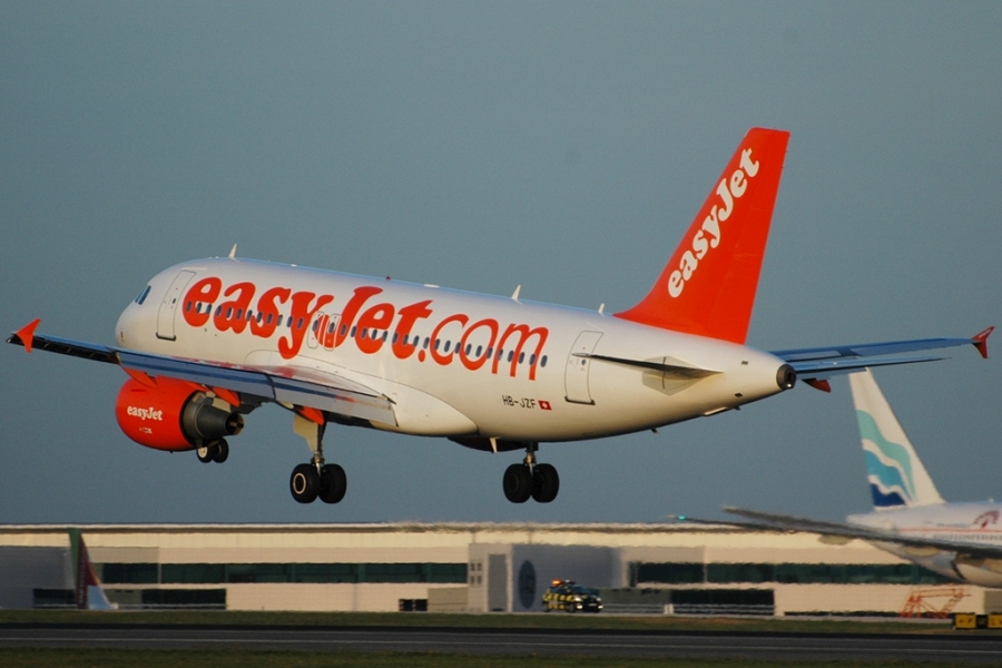 HB-JZF (2184) 2004 Airbus A319-111