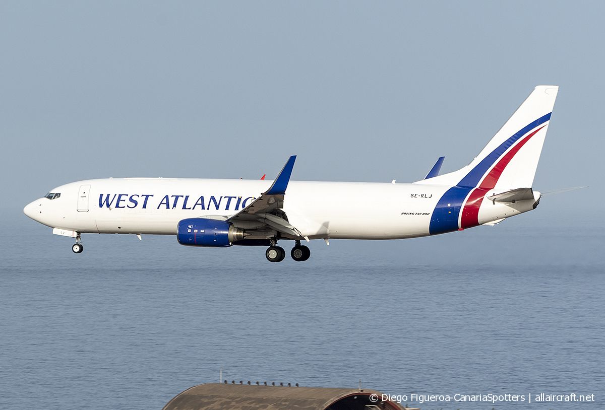 SE-RLJ (30671) 2003 Boeing 737-8Q8(SF)(WL)