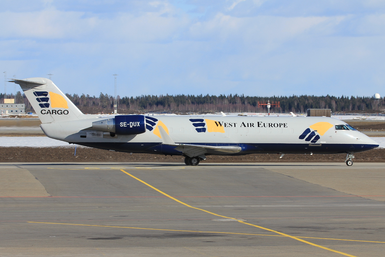 SE-DUX (7010) 1993 Bombardier CRJ-200
