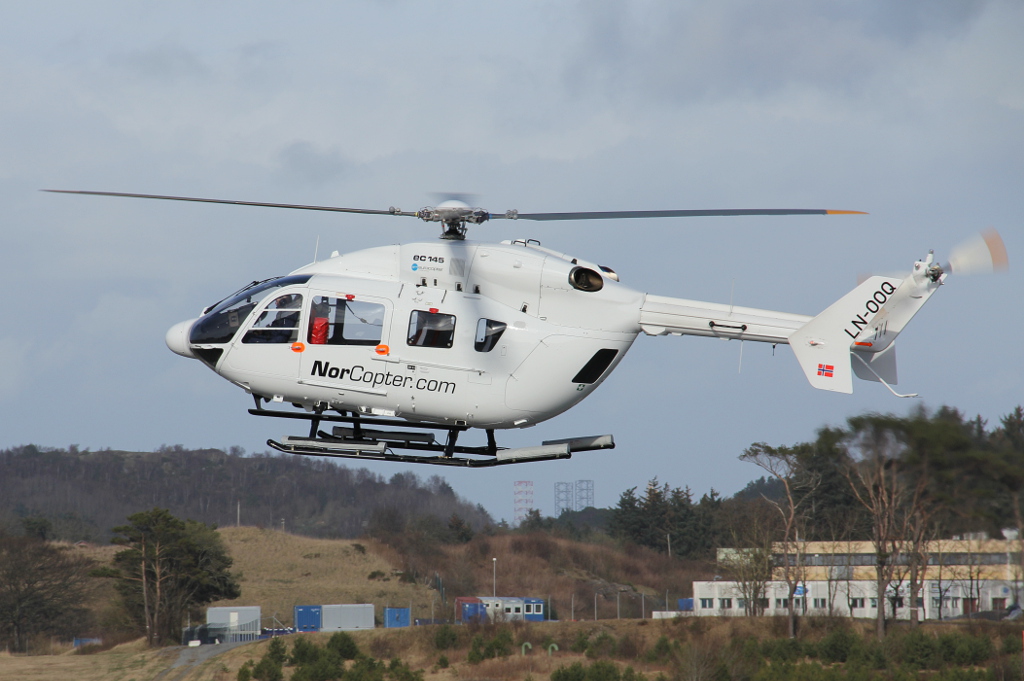 LN-OOQ, (cn 9202), Eurocopter-Kawasaki EC-145 (BK-117C-2)