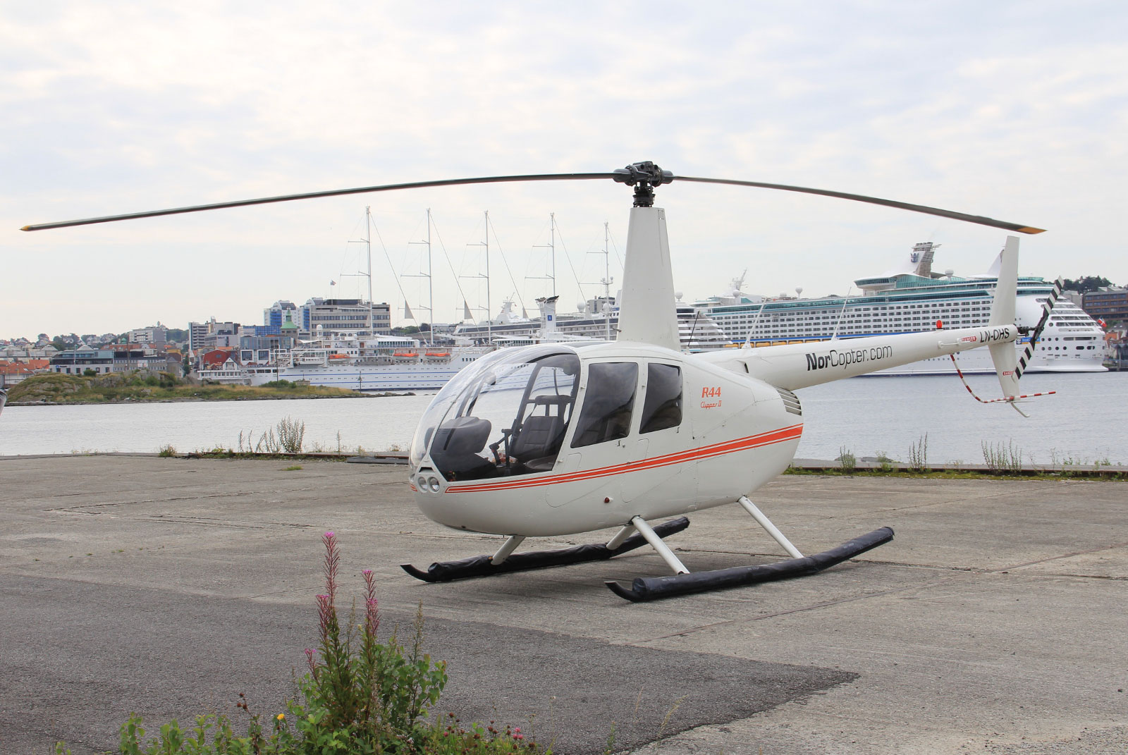 LN-OHS (12155) 2008 Robinson R44 Clipper II