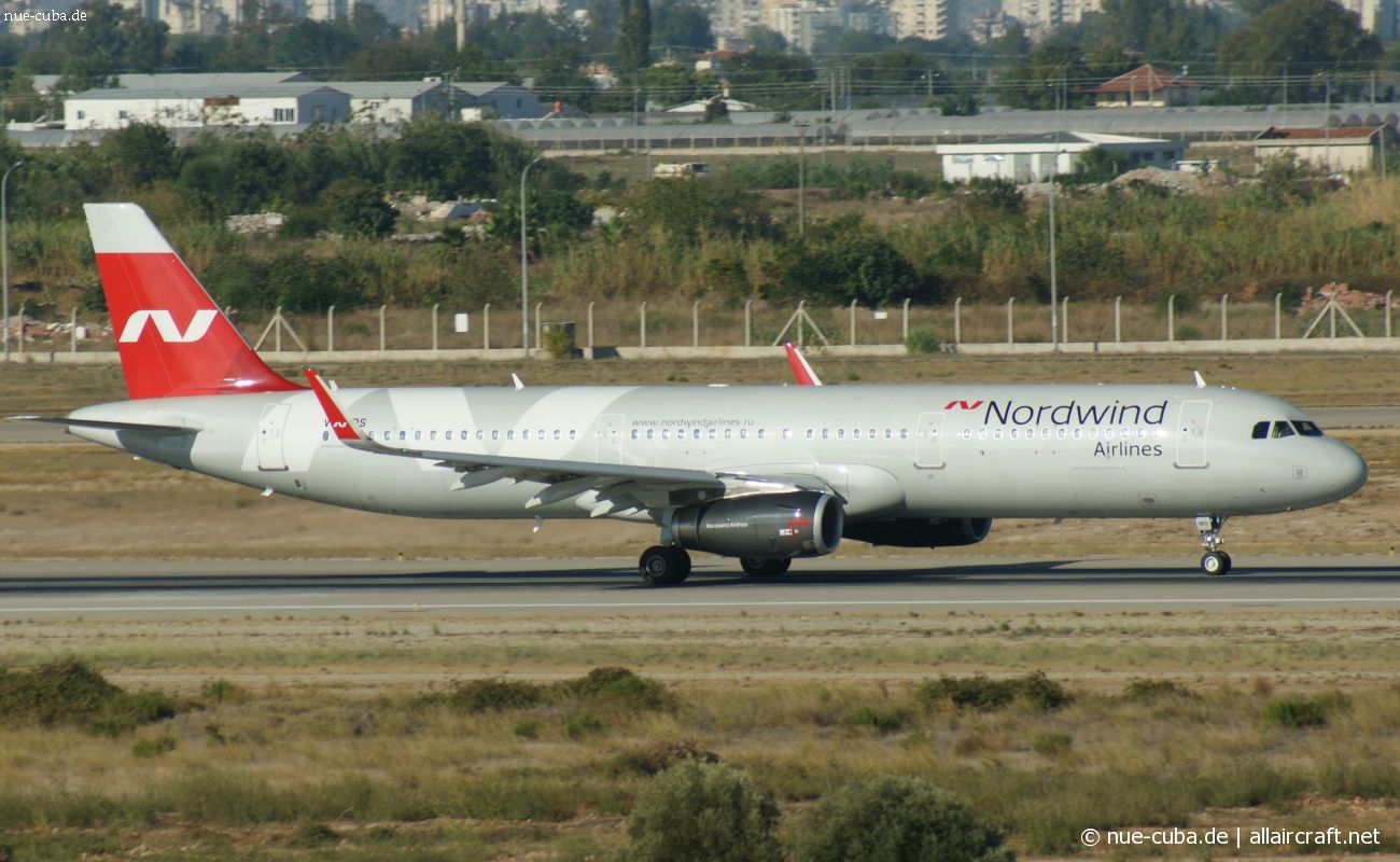 VQ-BRS (7686) 2014 Airbus A321-231 WL