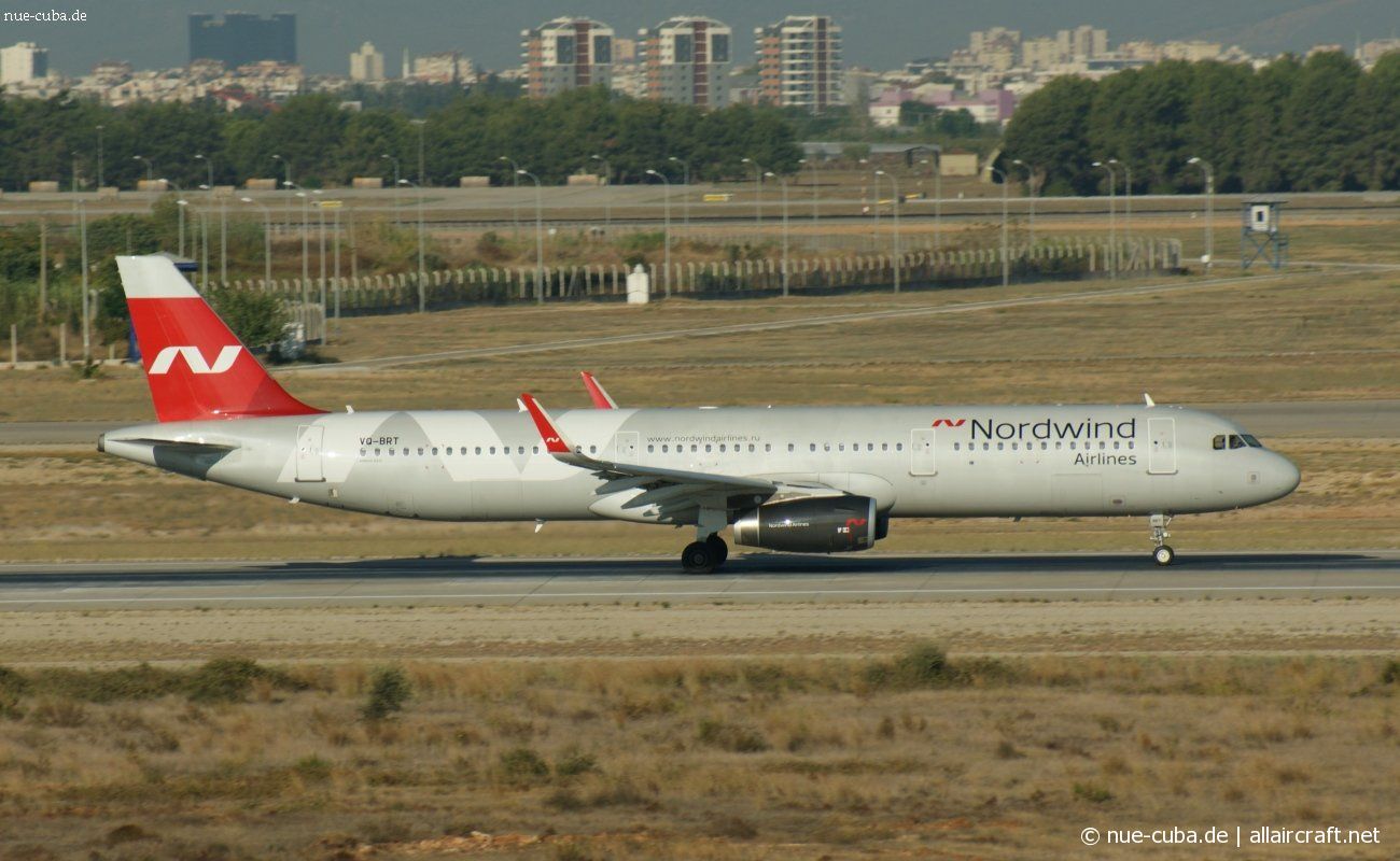 VQ-BRT (5966) 2014 Airbus A321-211 WL