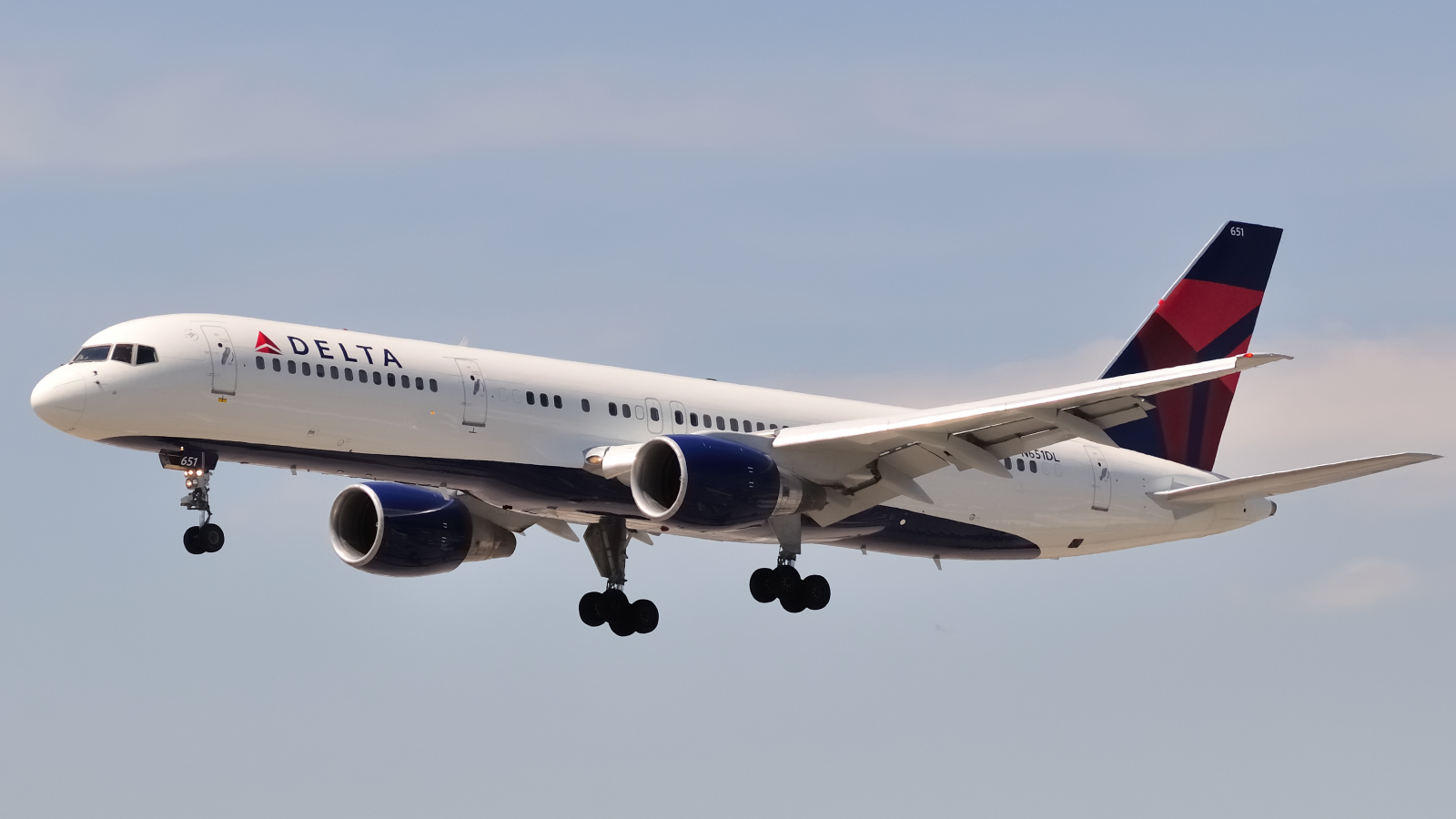 N651DL (024391) Boeing 757-232