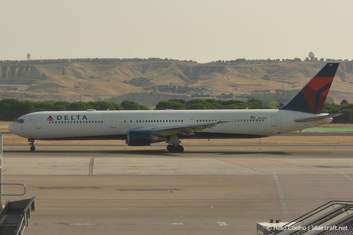N827MH (29705) Boeing 767-432