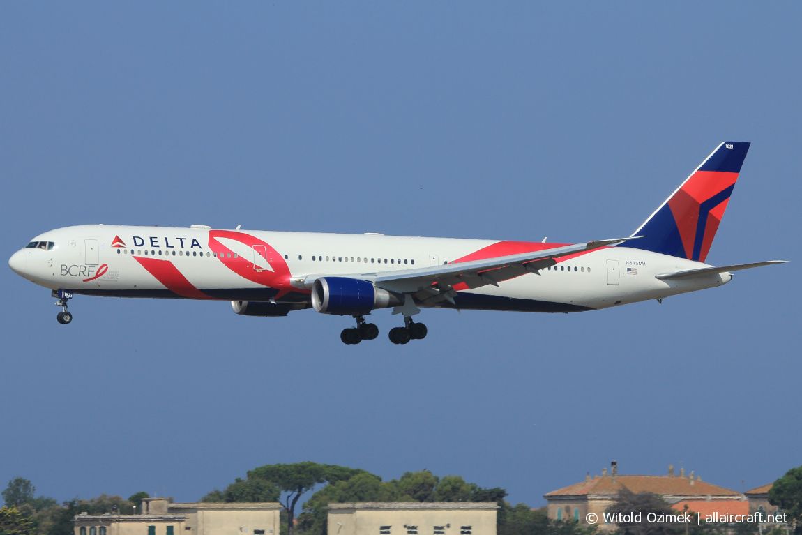 N845MH (29719) 2002 Boeing 767-432(ER)