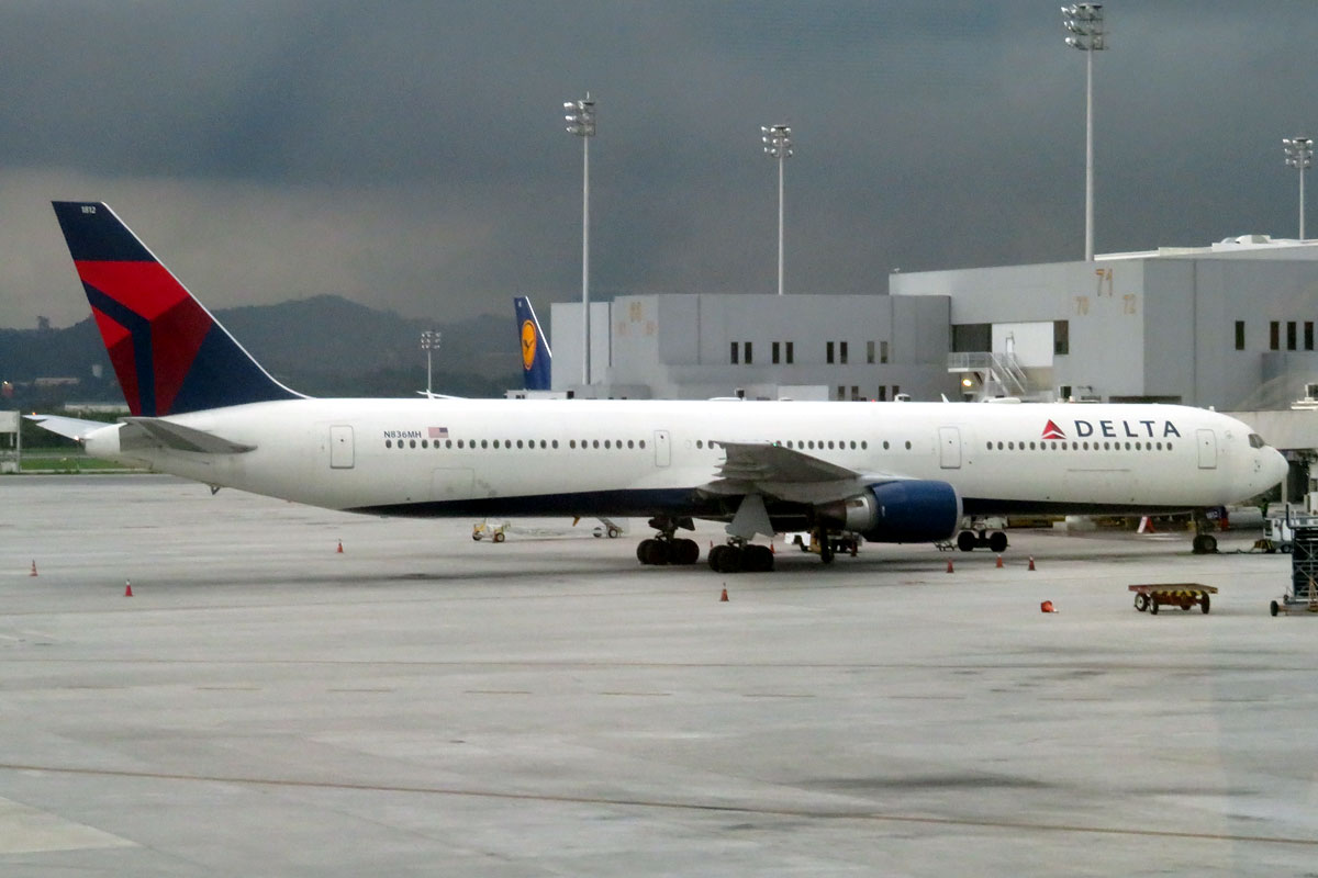 N836MH (29709) Boeing 767-432