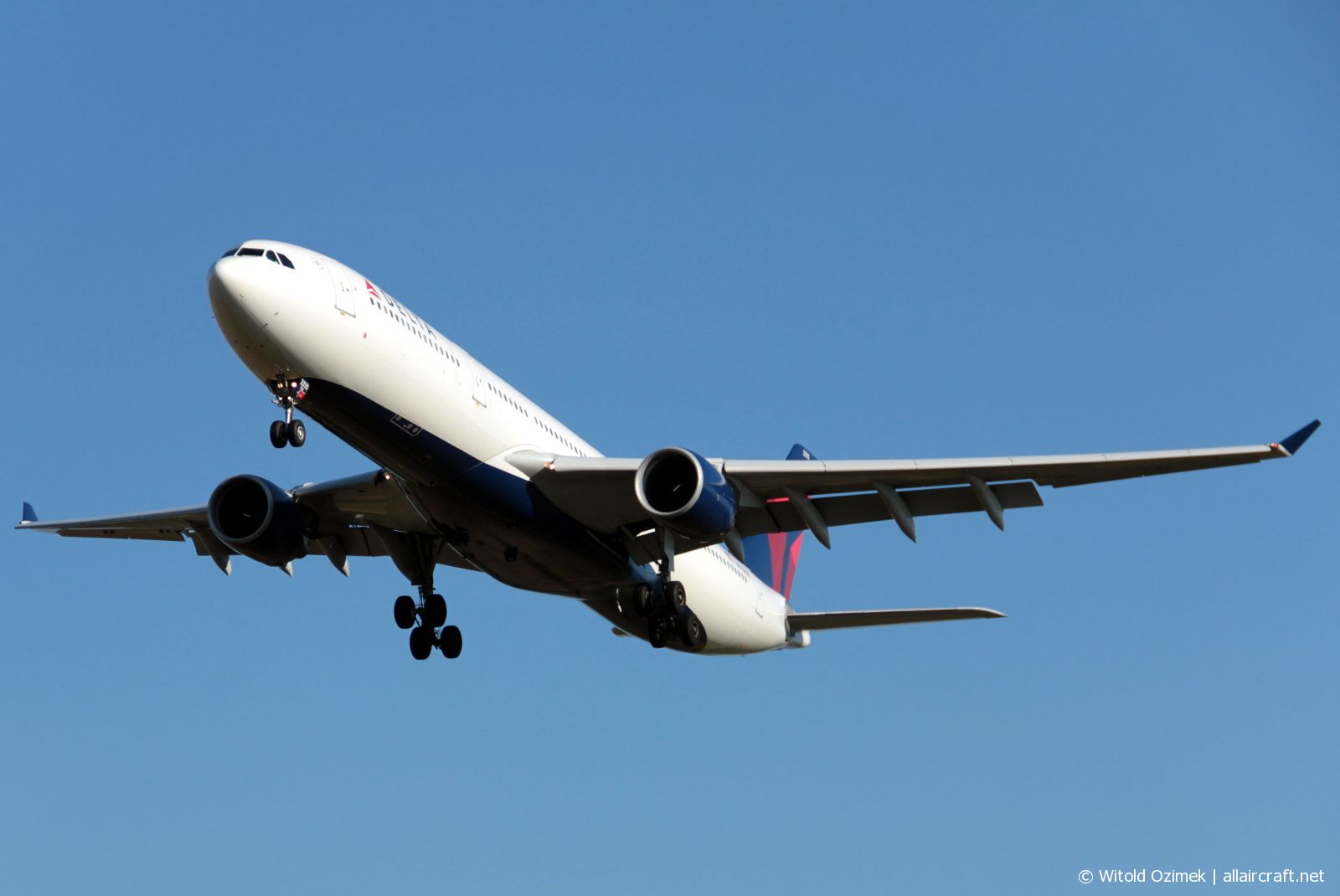 N810NW (00674) Airbus A330-323