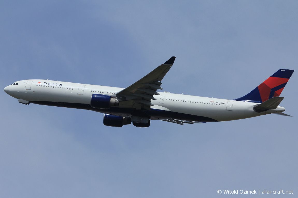 N801NW (524) 2003 Airbus A330-323