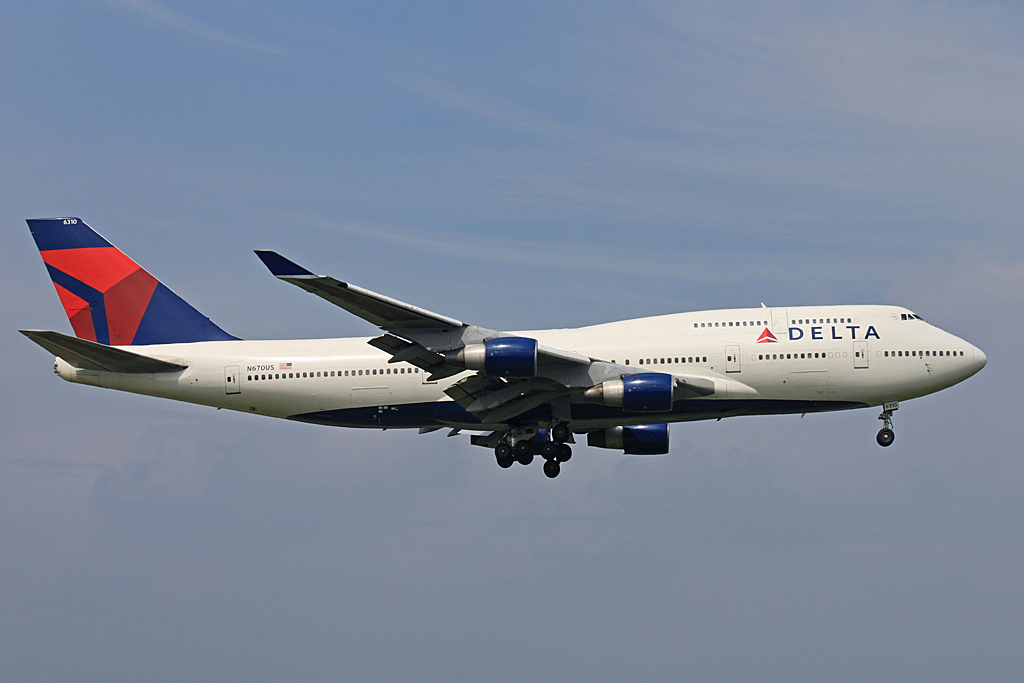 N670US (24225) Boeing 747-451